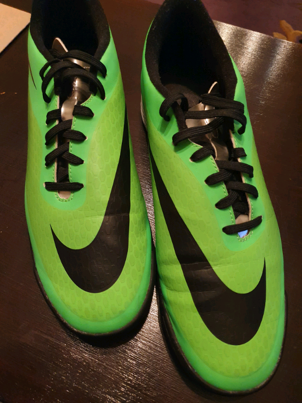 nike hypervenom 46